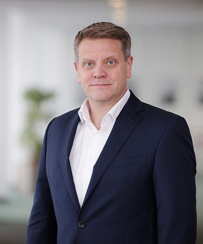 Dr. Thomas Söhlke, Mitglied des Vorstandes der Deutschen Leasing Dr. Thomas Söhlke, Mitglied des Vorstandes der Deutschen Leasing