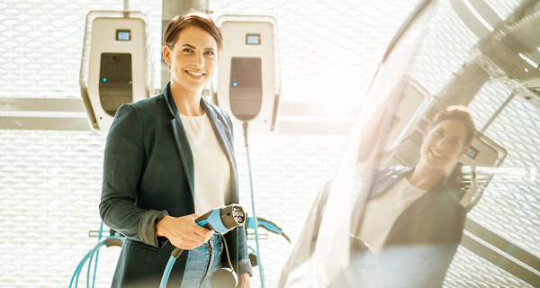 Mit eigenem Strom sparen Ladeinfrastruktur