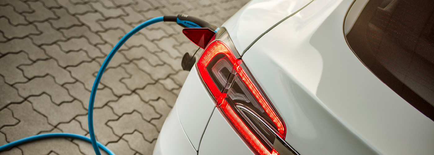 Kraftstoffmanagement_Header_01_1400x500.jpg Kraftstoffmanagement_Header_01_1400x500.jpg