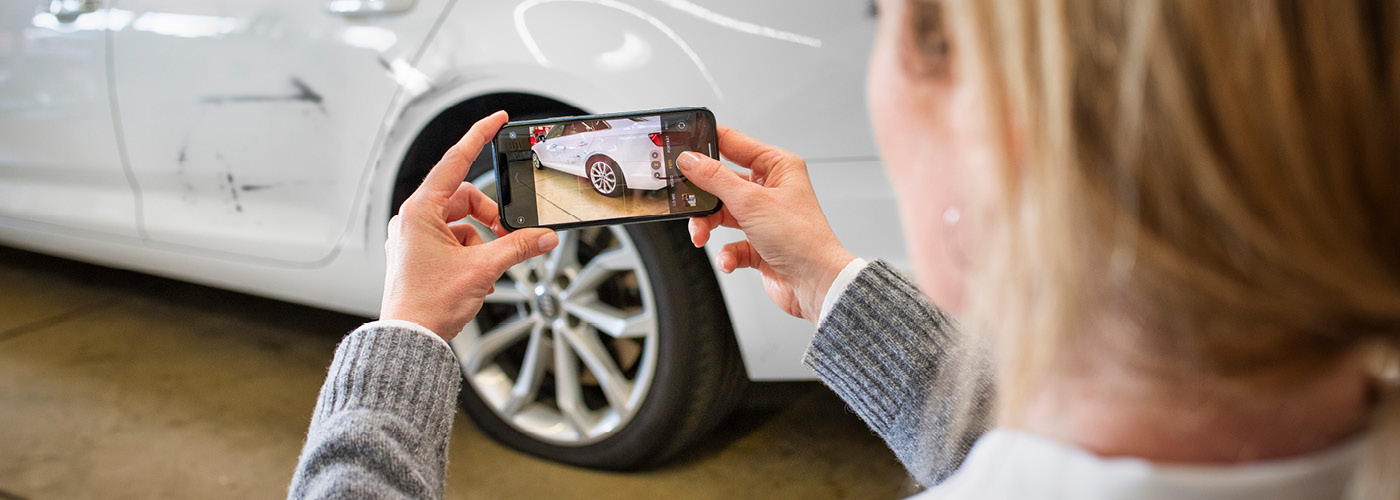 Full_Service_Leasing_Trenner_10_1400x500.jpg Full_Service_Leasing_Trenner_10_1400x500.jpg